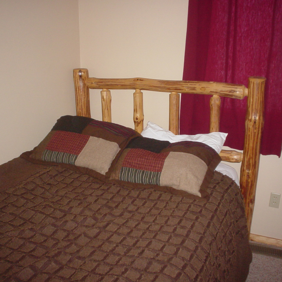 Pine Log Twin Size Bed Frame K A, Pine Wood Twin Bed Frame