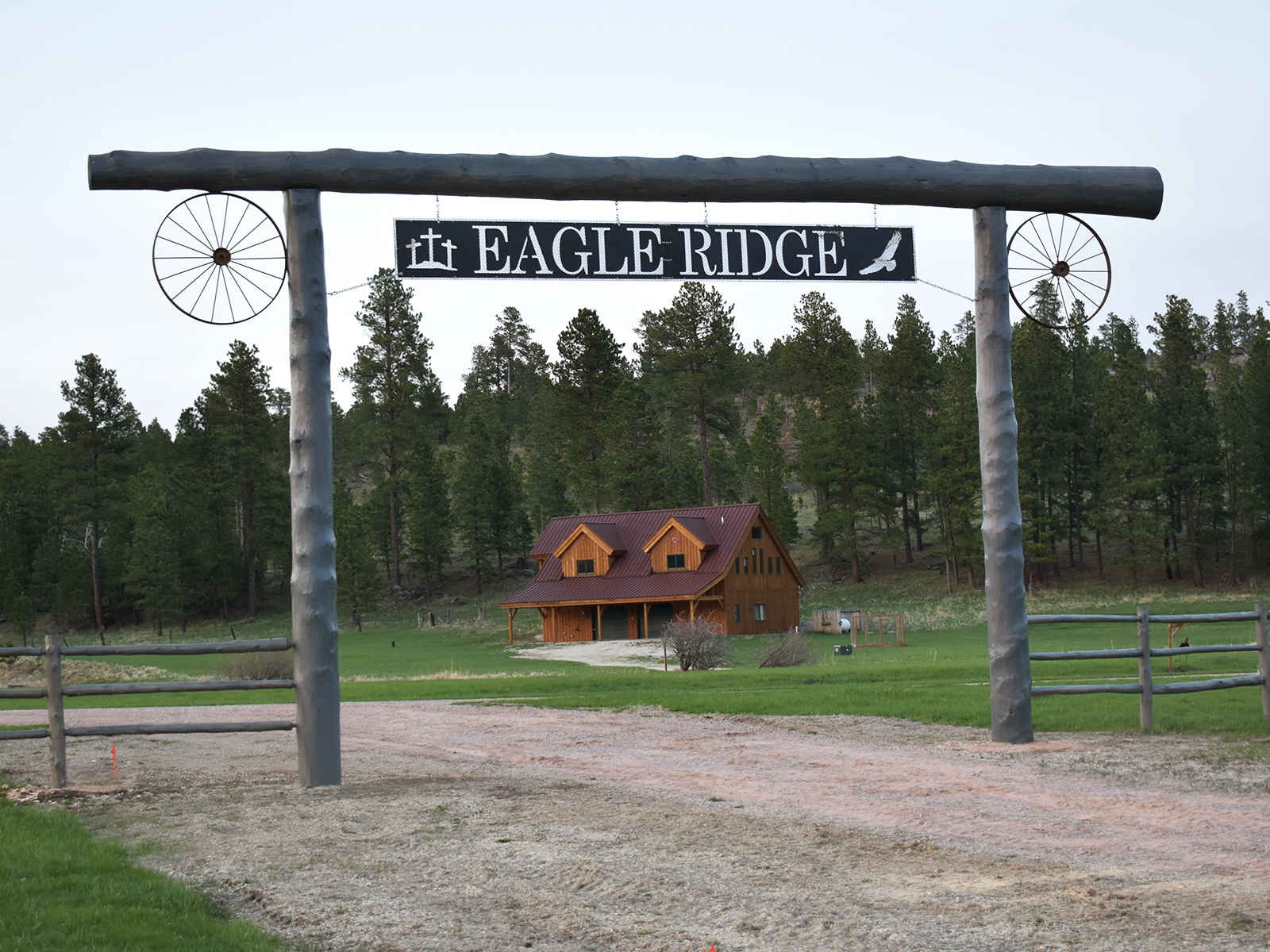 Eagle Ridge custom ranch gate